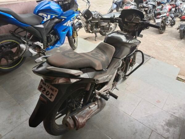 Hero Honda CBZ Xtreme 150CC 2012 - Image 5